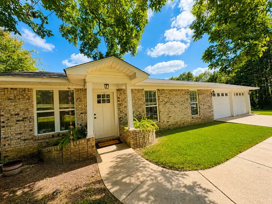 612 Trace Rd, Laurel, MS 39443 - #3