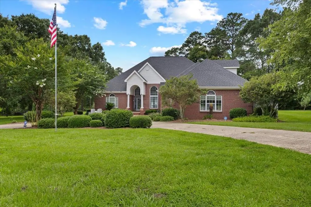11 Bentwood Lane, Laurel, MS 39443 - #1
