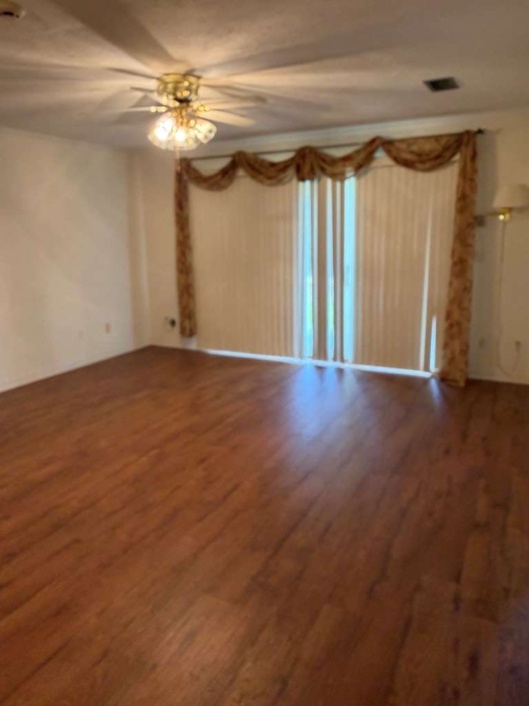 300 Mason St, Laurel, MS 39440 - #2