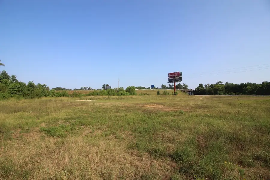 2925 Ellisville Blvd., Laurel, MS 39440 - #3
