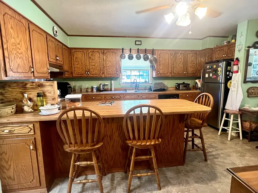 15 Sullivan Rd., Laurel, MS 39443 - #2