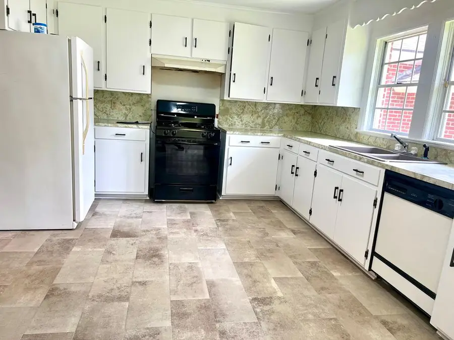 1355 Ellisville Blvd, Laurel, MS 39440 - #3