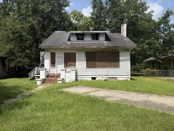 712 N 1st Ave, Laurel, MS 39440