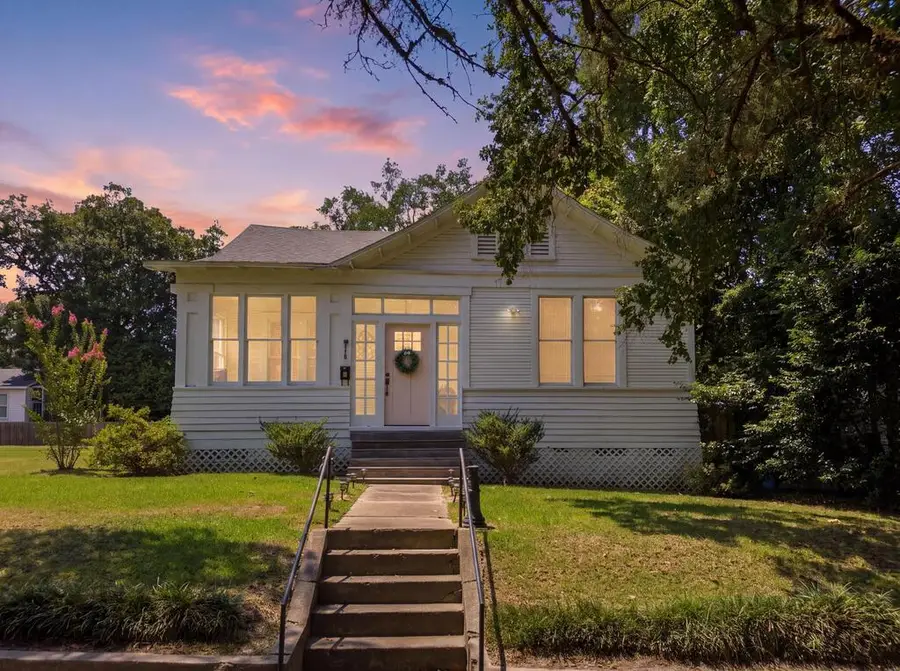 858 N 7th Ave, Laurel, MS 39440 - #2
