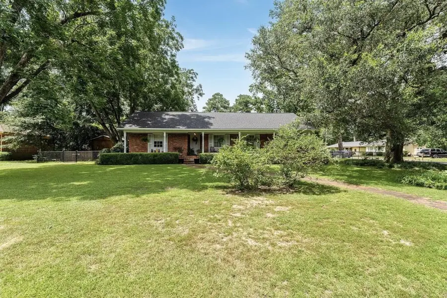 703 W 29th St, Laurel, MS 39440 - #3