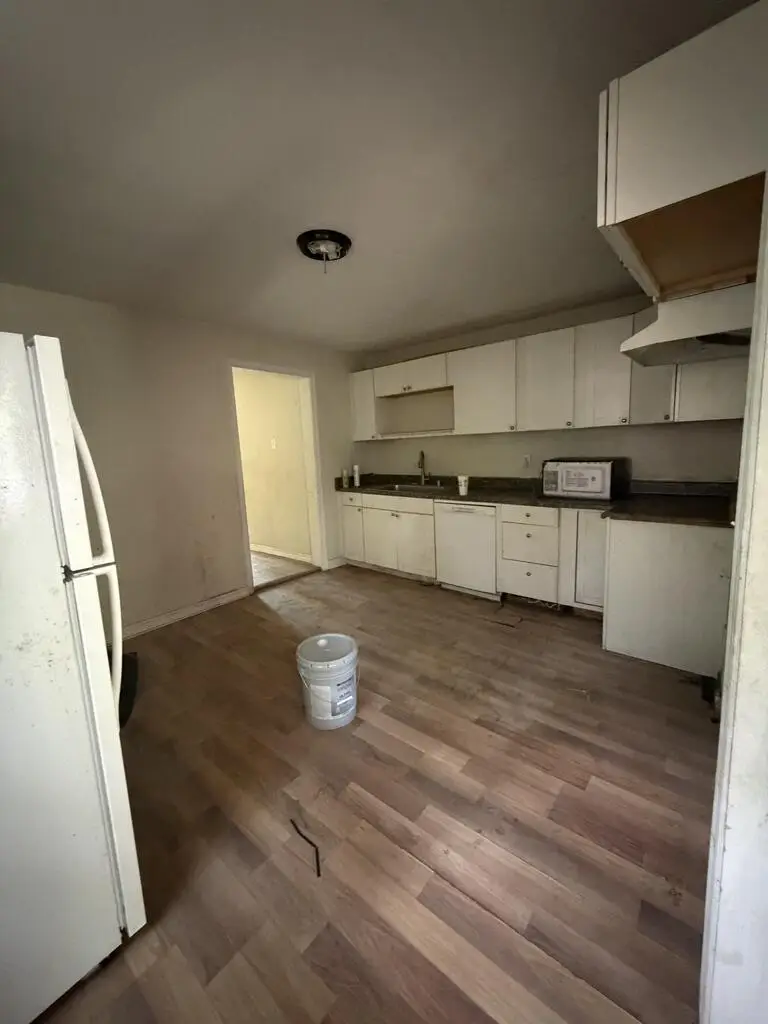 327 W 21st Street, Laurel, MS 39440 - #3
