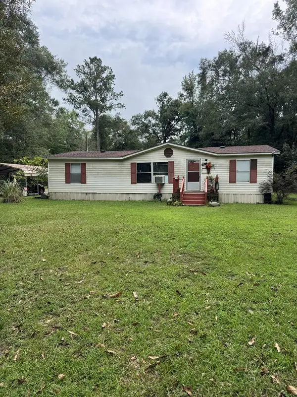 877 Freedom Rd, Laurel, MS 39443