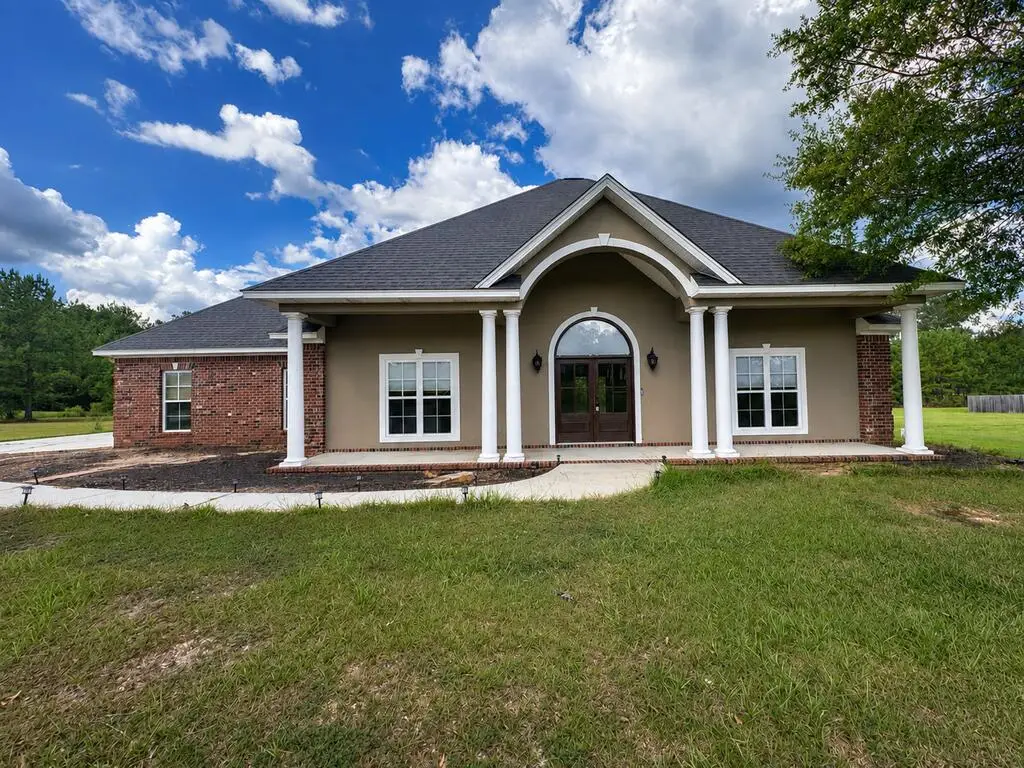 135 Joan Dr, Ellisville, MS 39437 - #1