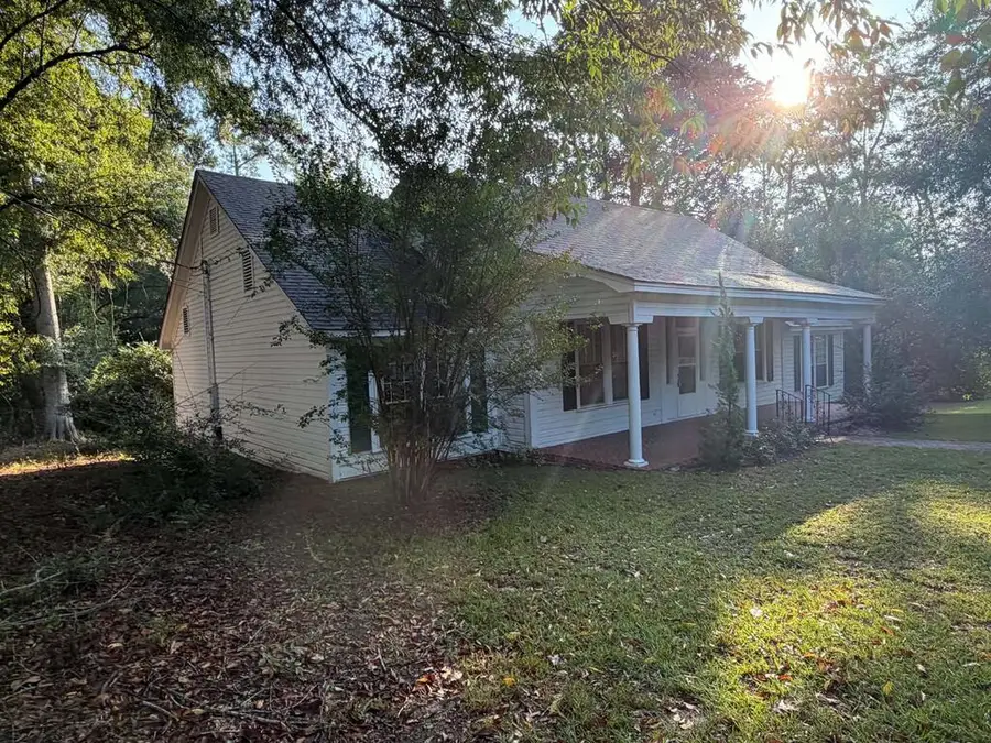 406 Holly Street E, Ellisville, MS 39437 - #3