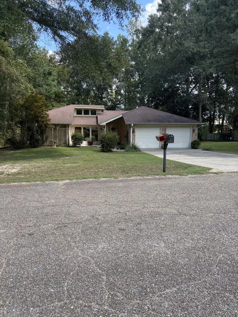 15 Village Park Dr, Laurel, MS 39440 - #2