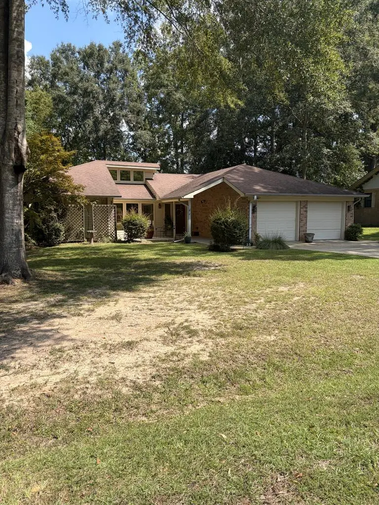 15 Village Park Dr, Laurel, MS 39440 - #3