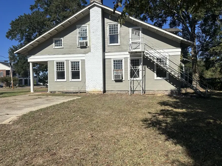 304 S Court St, Ellisville, MS 39437 - #2