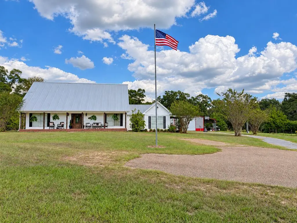37 Howard Hill Rd, Soso, MS 39480 - #1