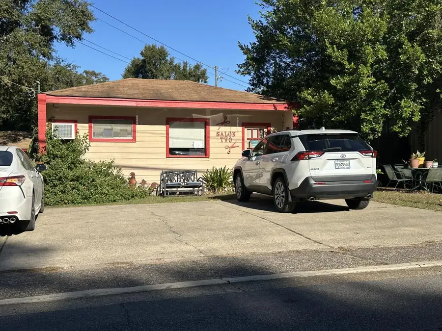 403. 405 E 2nd Avenue, Petal, MS 39465 - #2