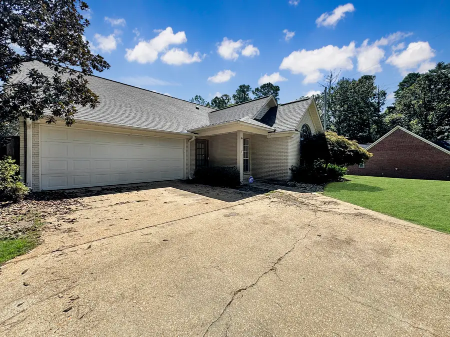 942 Hillsdale, Tupelo, MS 38804 - Image #2