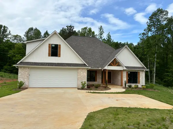 1002 Cr 383, New Albany, MS 38652