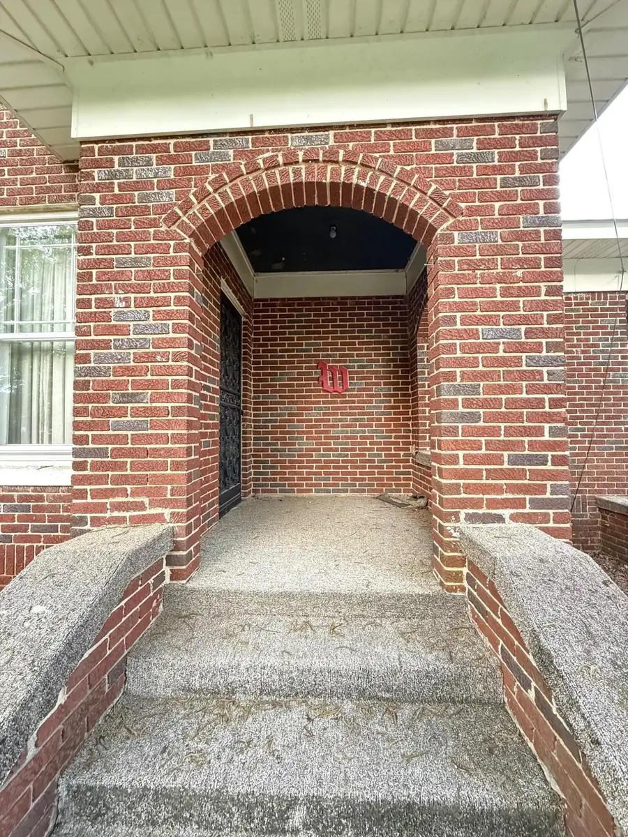 132 N Brooks St., Pontotoc, MS 38863 - Image #2