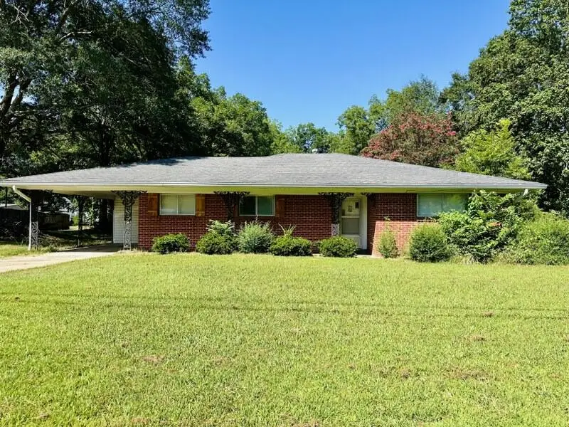 127 Oak St., Coffeeville, MS 38922 - #1
