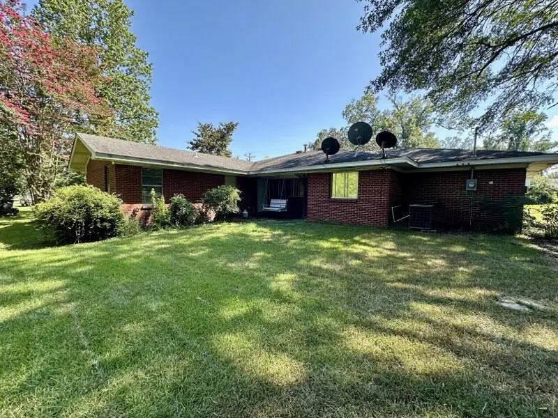 127 Oak St., Coffeeville, MS 38922 - #2