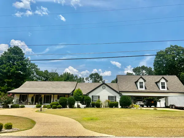 1996 Oakview Drive, Tupelo, MS 38804