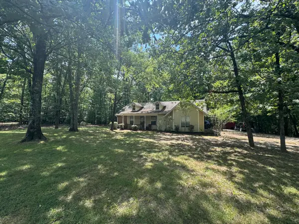 517 Lovers Lane Road, Booneville, MS 38829
