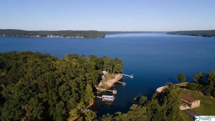 245 Riverview Cr., Cherokee, AL 35616 - Image #3