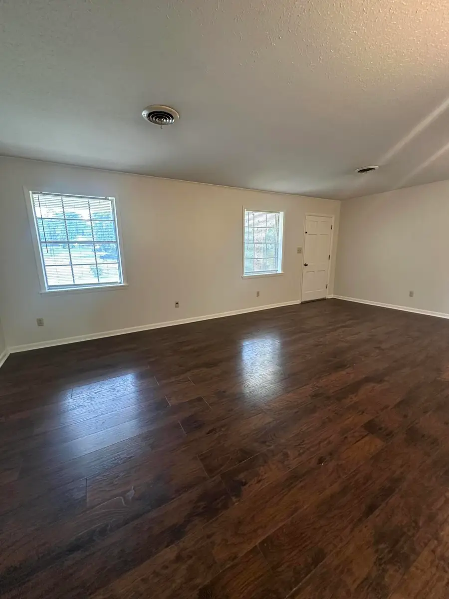 1303 Van Buren Ave., Tupelo, MS 38801 - Image #2