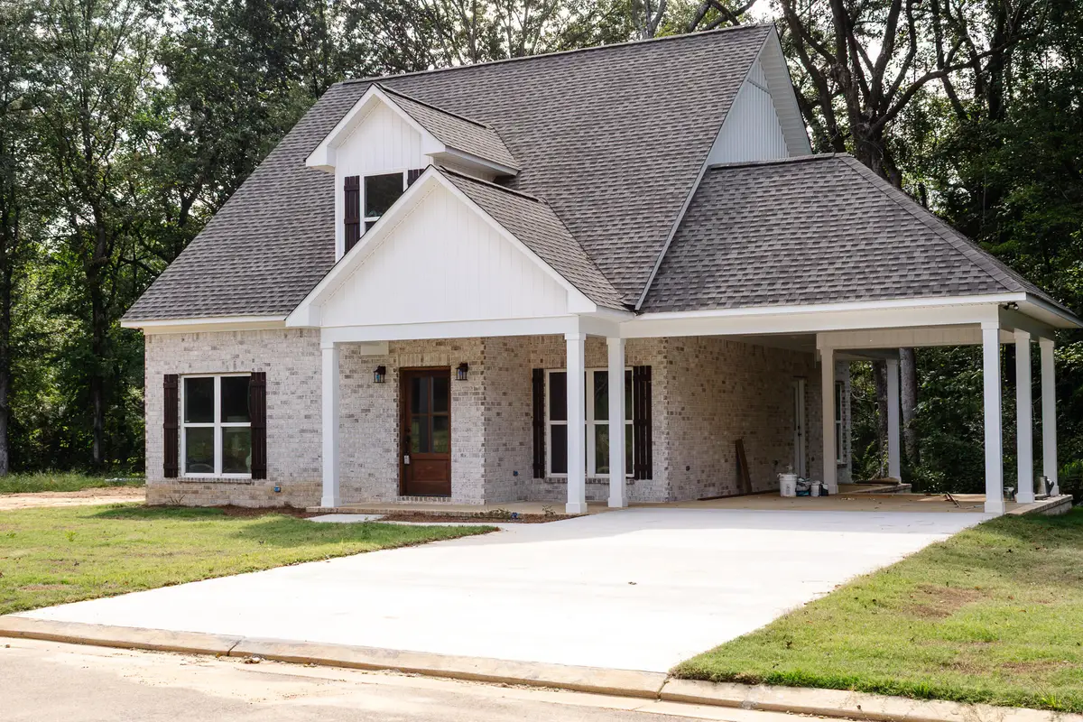 393 Woodland Dr., New Albany, MS 38652 - Image #1