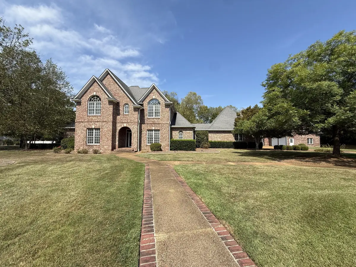 1587 Larkspur Circle, Tupelo, MS 38801 - Image #1