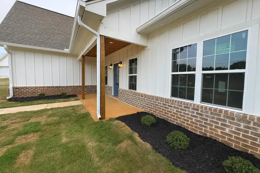 106 Maplewood Cv., New Albany, MS 38652 - Image #2