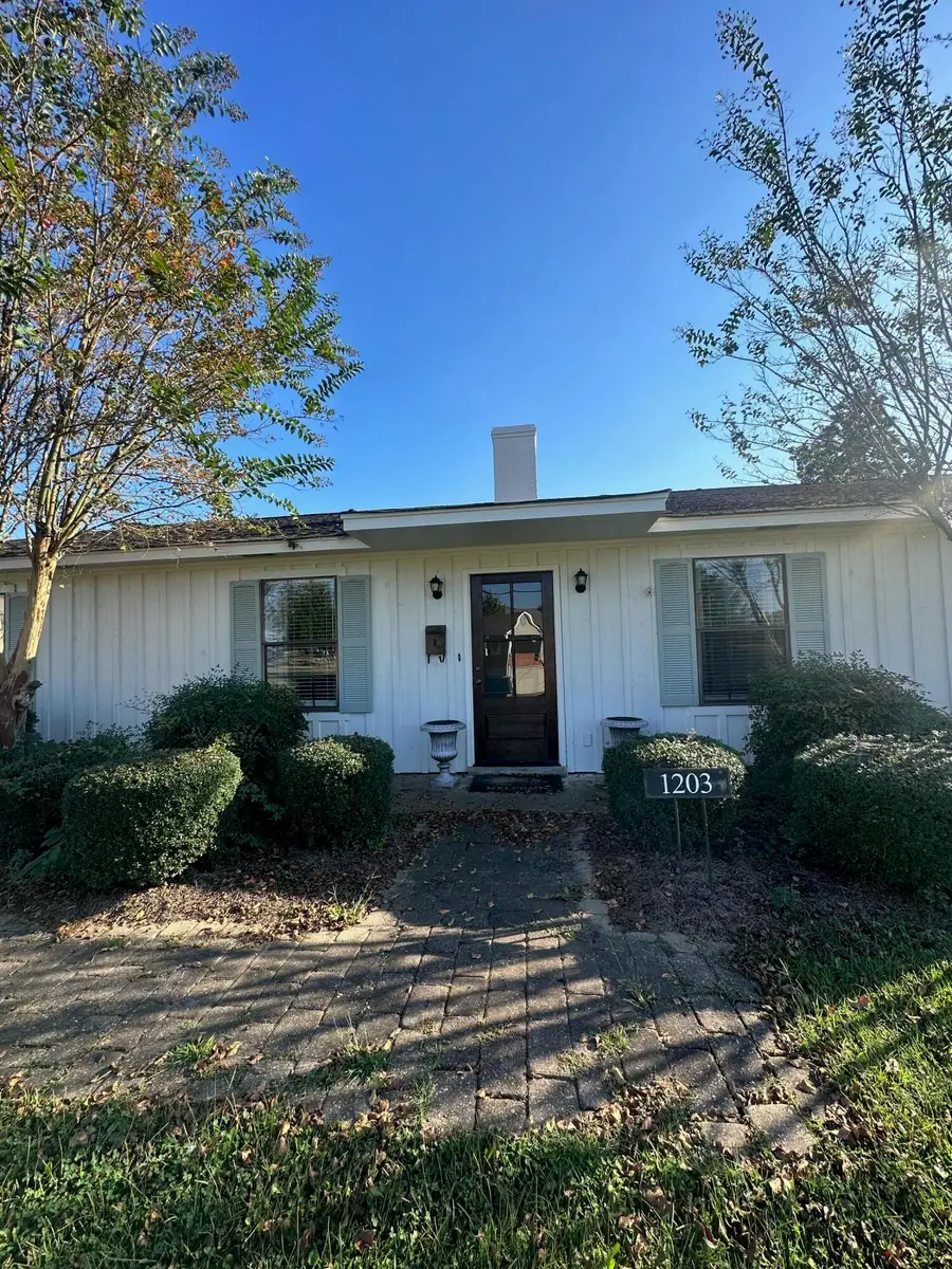 1203 Eugene Street, Tupelo, MS 38804 - Image #2