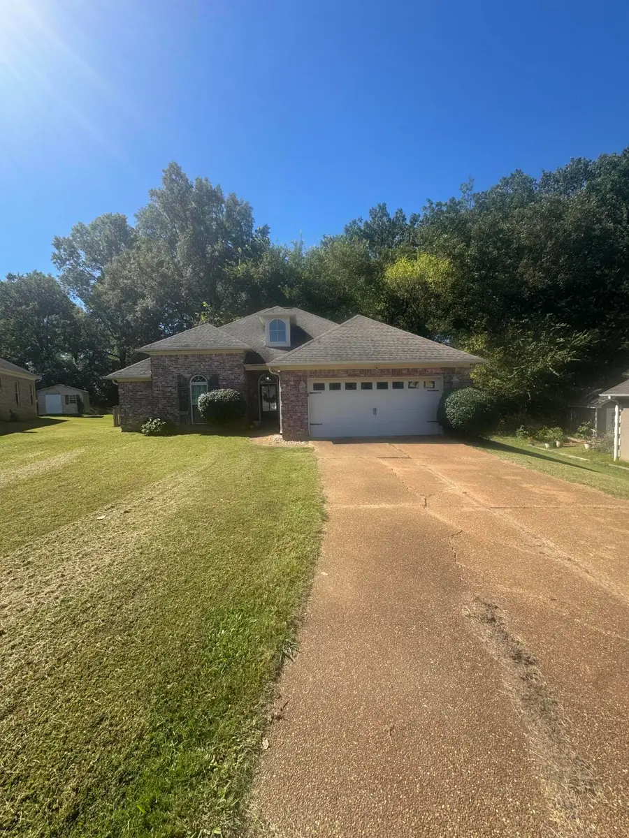 118 Autumnwood, Batesville, MS 38606 - Image #2