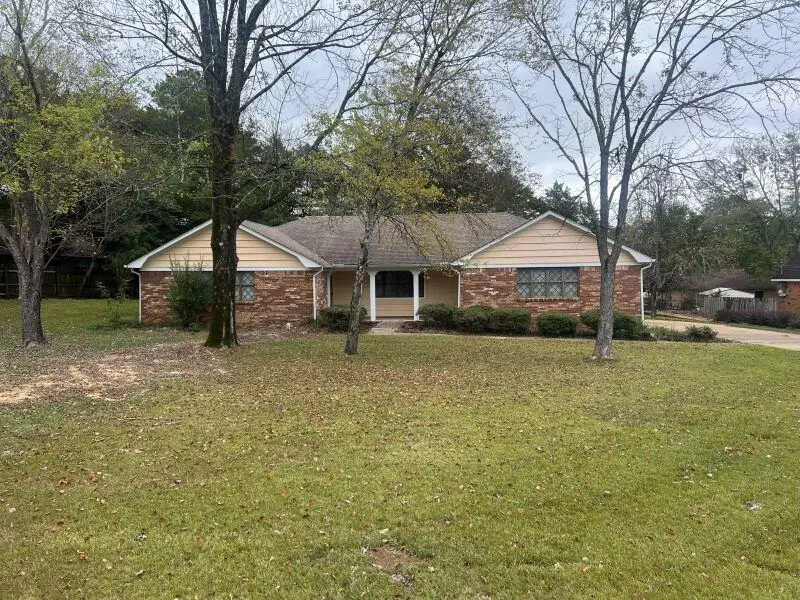 106 Wildwood, Tupelo, MS 38801 - Image #1