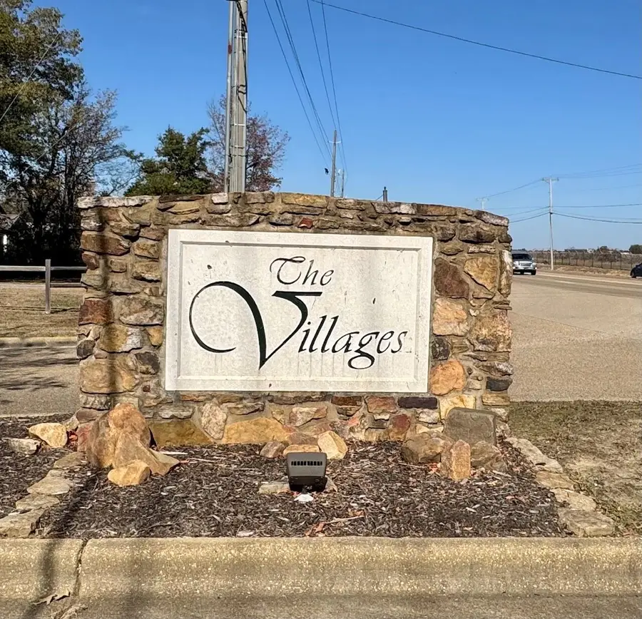 199 Silvertree Crossing, Tupelo, MS 38801 - Image #2