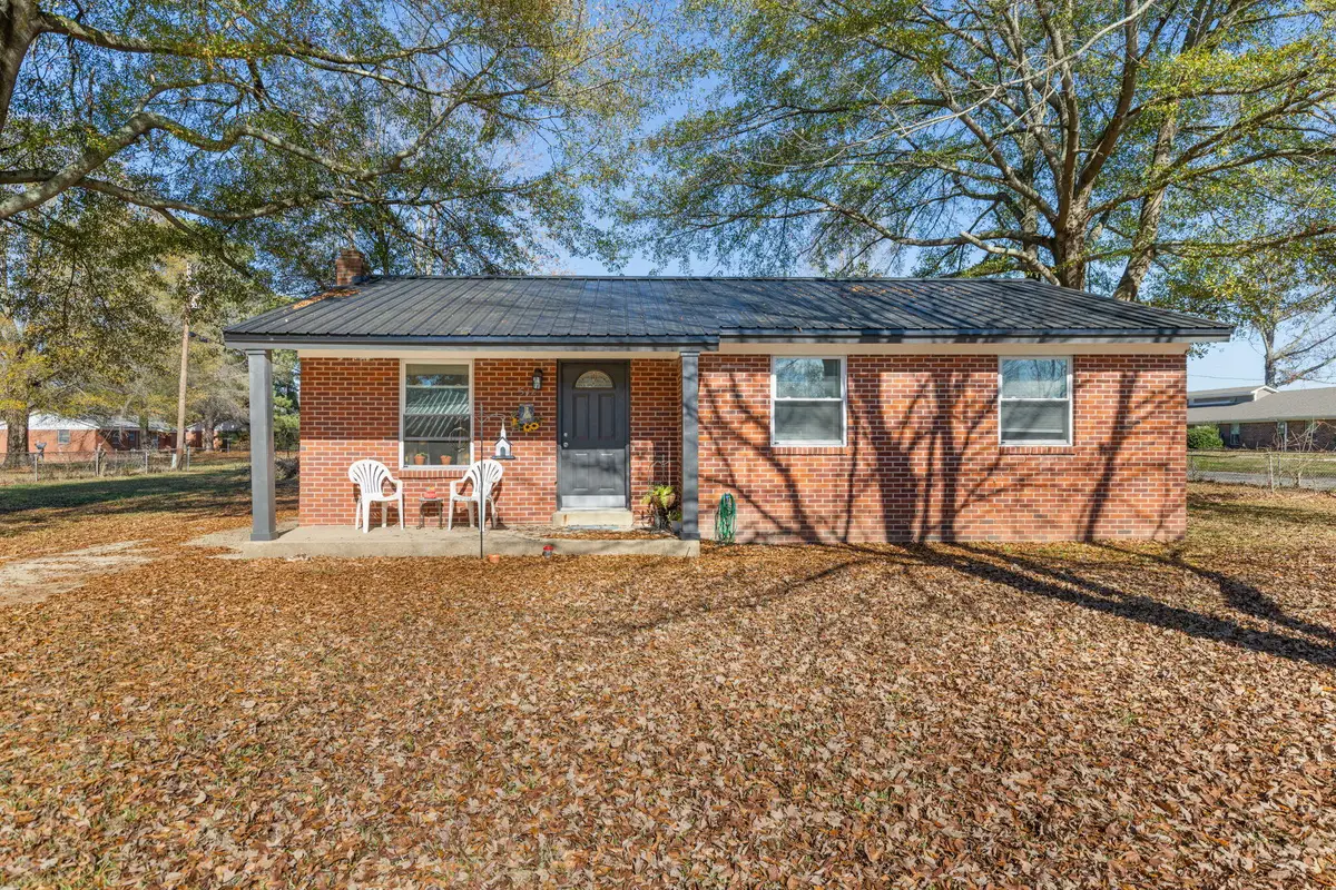 512 Karen Lane, Baldwyn, MS 38824 - Image #1