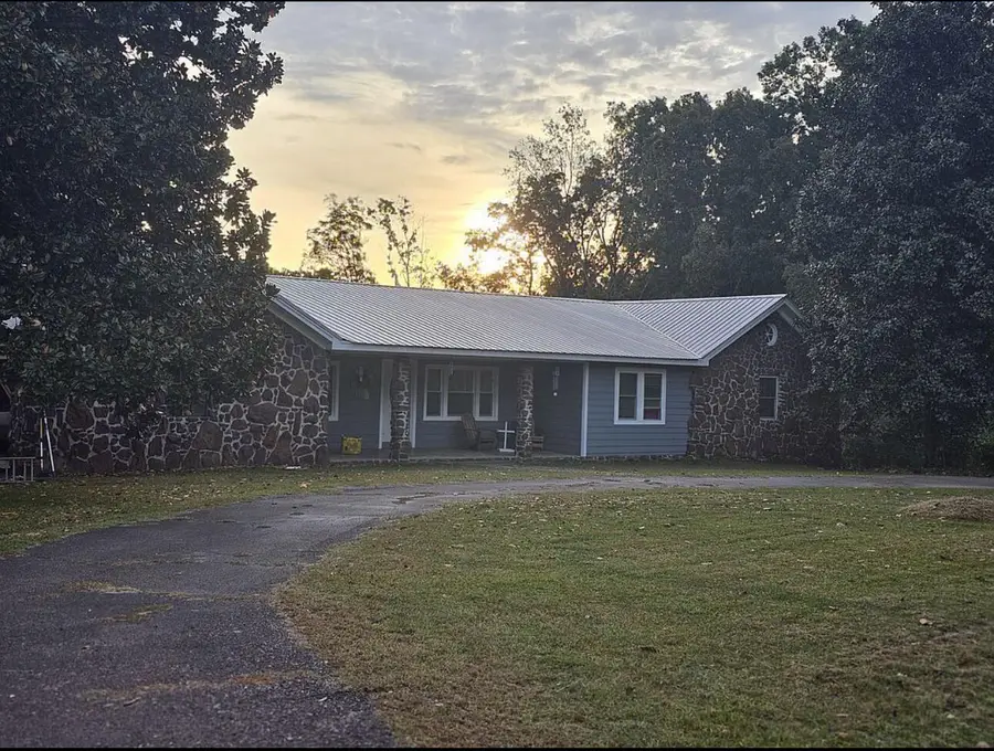 2110 Co Rd 323, Walnut, MS 38683 - Image #2