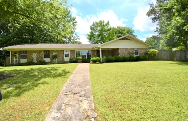 2507 Stonewall Circle, Tupelo, MS 38801