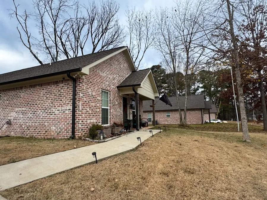 504 Hobson St., New Albany, MS 38652 - #3