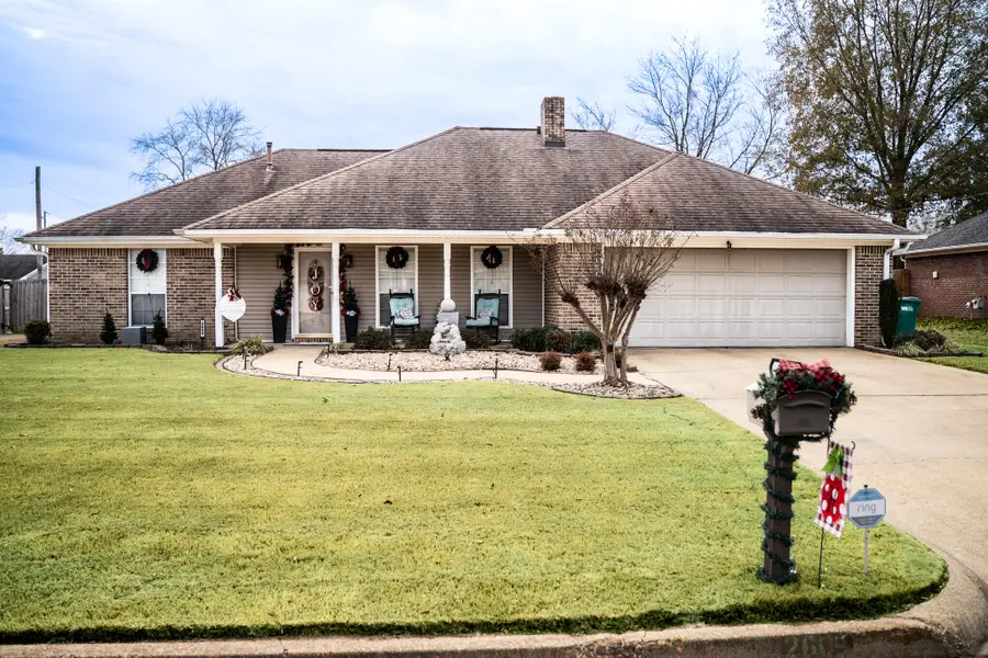 2605 Sourwood Drive, Tupelo, MS 38801 - Image #2