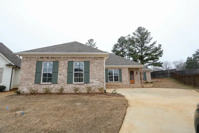 1841 Greenside Dr., Tupelo, MS 38801 - #2