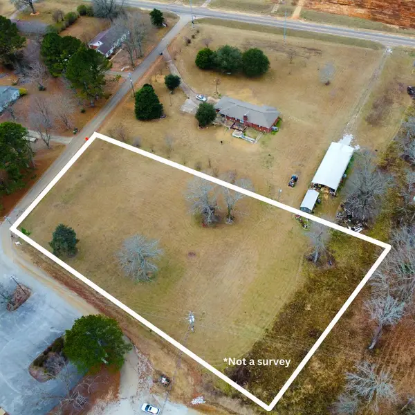 Oaks Country Club Road, New Albany, MS 38652