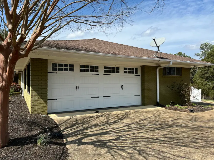 146 N Mountain St., Blue Mountain, MS 38610 - Image #3