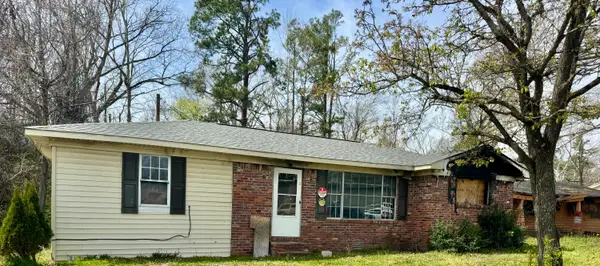 774 Peach St., Selmer, TN 38375