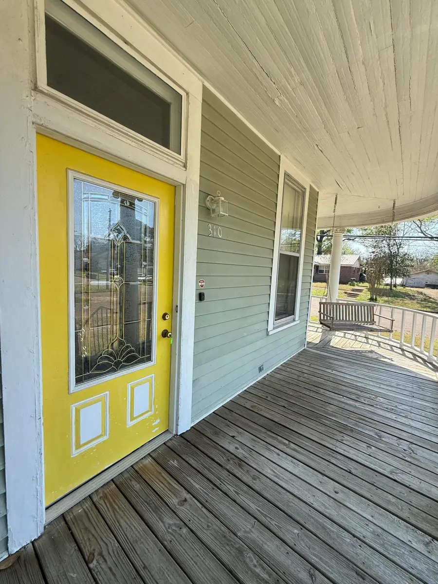 310 S Maple St., Aberdeen, MS 39730 - #3