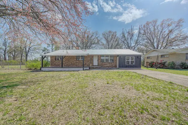 1608 Meadows Dr., Corinth, MS 38834