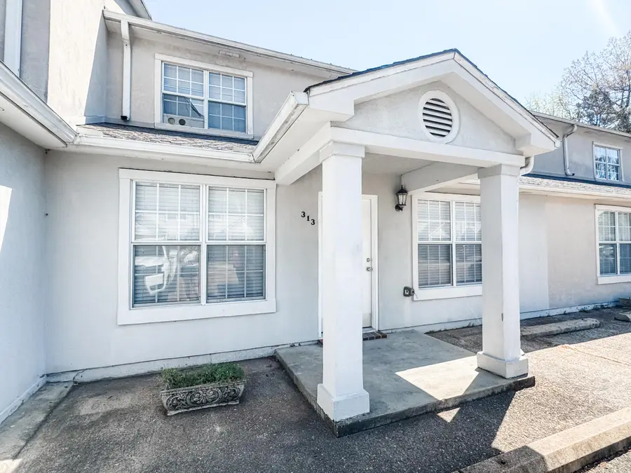623 N Gloster St. Unit 313, Tupelo, MS 38804 - #3