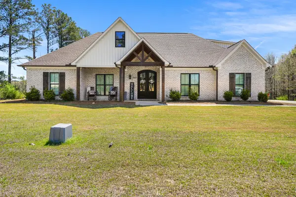 227 Road 1349, Tupelo, MS 38804