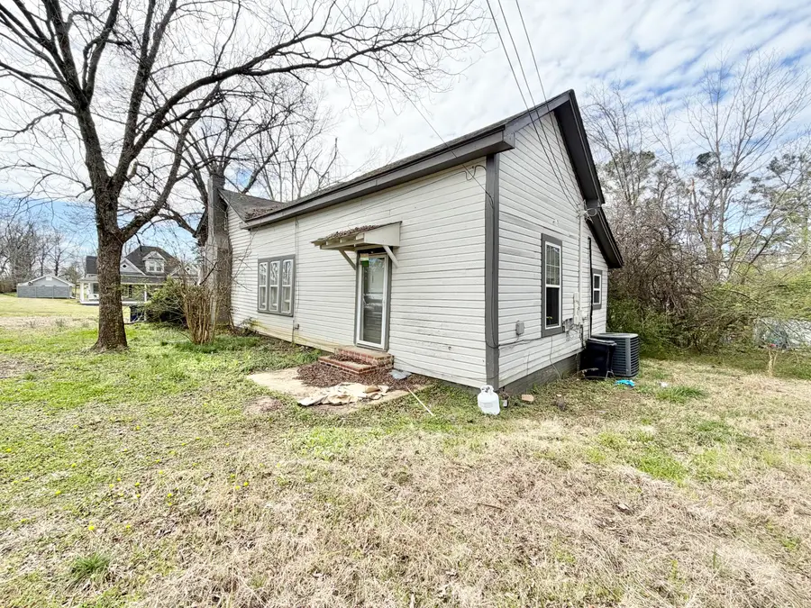 202 Davis St., Booneville, MS 38829 - #3