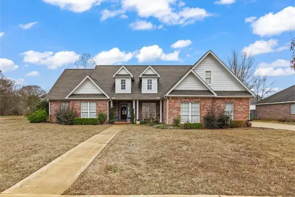 1298 Orleans Place, Tupelo, MS 38801