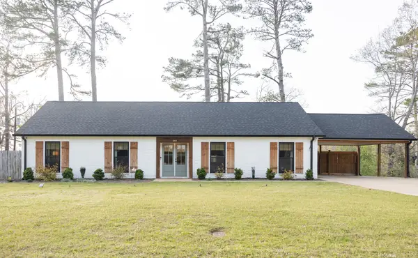 1006 Martintown Road, New Albany, MS 38652